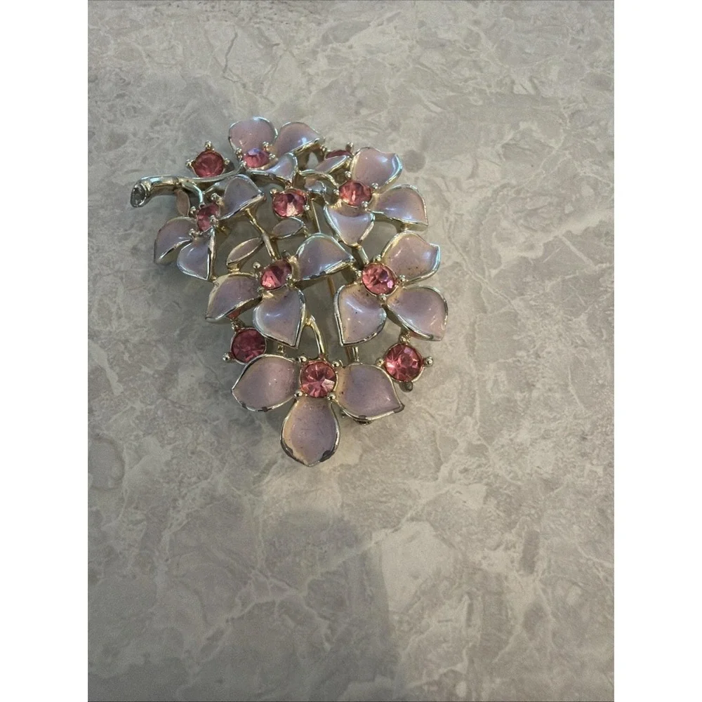 Sara Coventry Vintage Flower Brooch Silver Tone Rhinestones